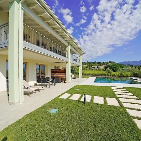 Gardaliva 1 Holiday home *